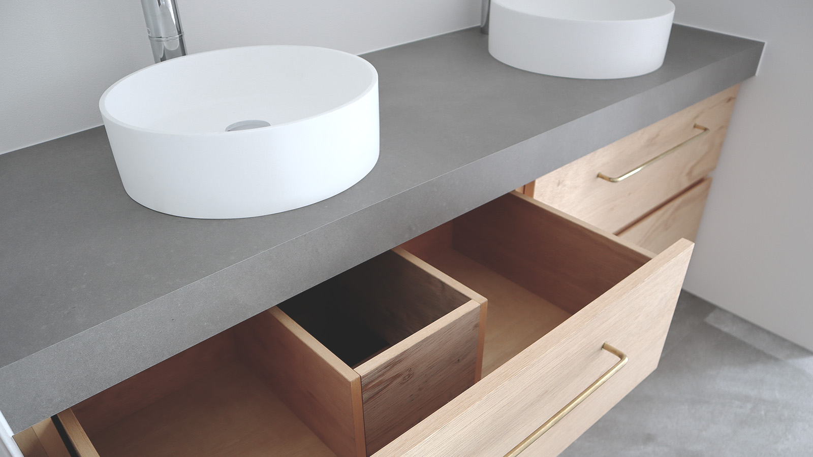 滋賀県高島市の木工所、studio memeの制作事例、洗面台